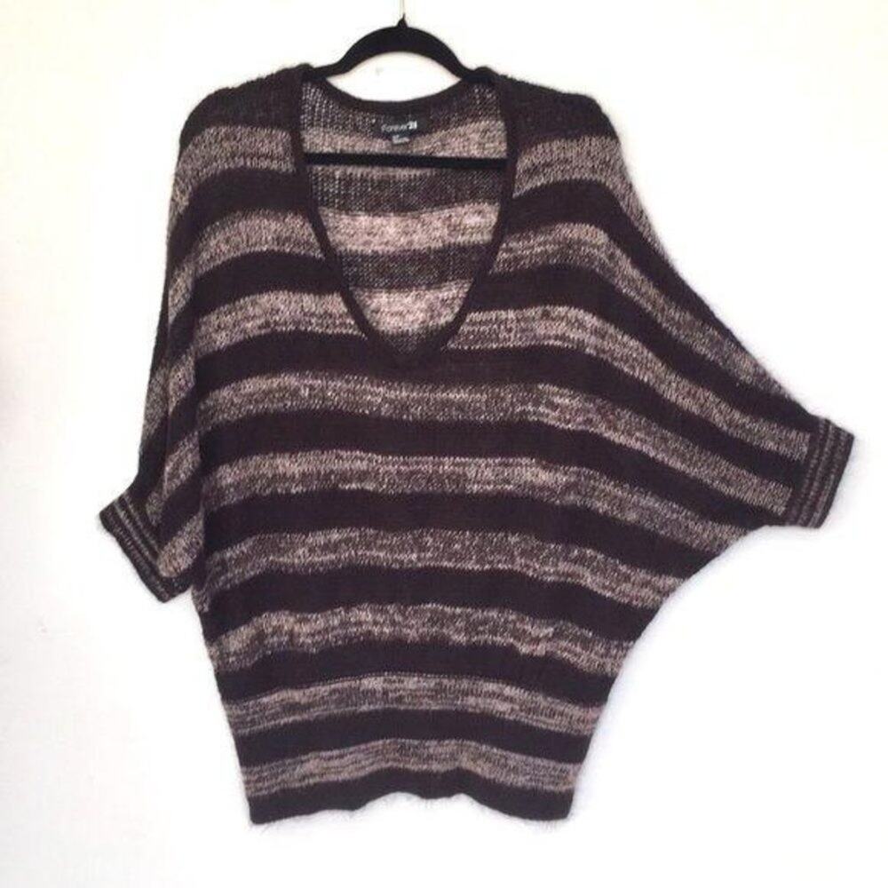 Forever 21 knit Top S - SMALL Oversized soft stripes EUC